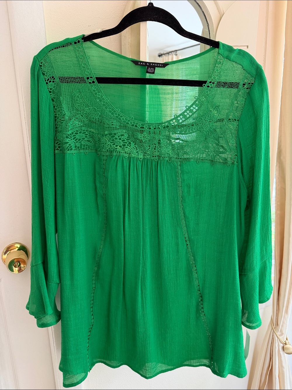 NWT Zac & Rachel Emerald Green Tunic with Crochet trim Size XL